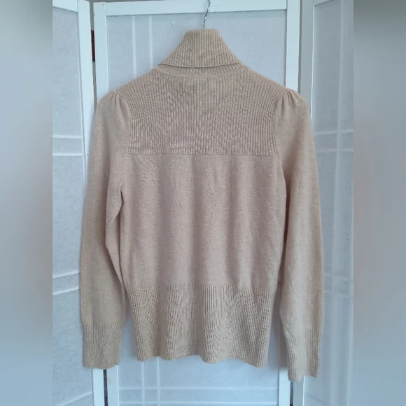 Vertical design 100% cashmere turtle neck sweater - Picture 3 of 8